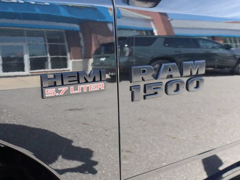 Used 2018 RAM 1500 Sport w/ Convenience Group AWD/4WD image 8