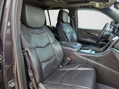 Used 2018 Cadillac Escalade ESV Platinum RWD image 24