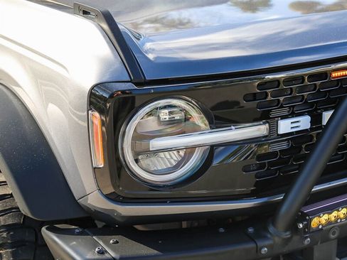 Used 2021 Ford Bronco Wildtrak image 12