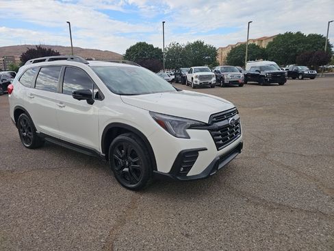 Used 2023 Subaru Ascent Onyx Edition Limited AWD/4WD image 3