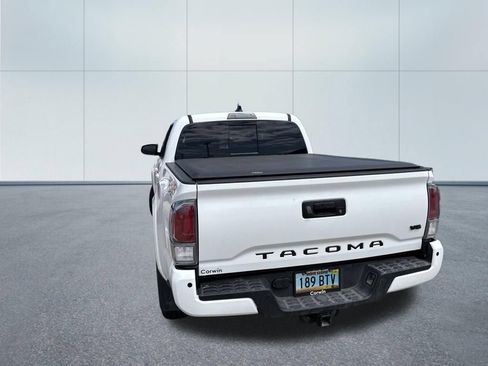Used 2023 Toyota Tacoma TRD Sport w/ TRD Premium Sport Package AWD/4WD image 8