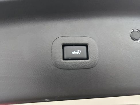 Used 2018 INFINITI QX80 2WD w/ Driver Assistance Package image 26