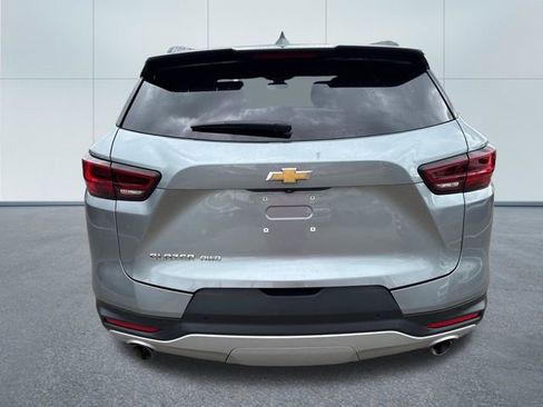 Used 2024 Chevrolet Blazer LT AWD/4WD image 3