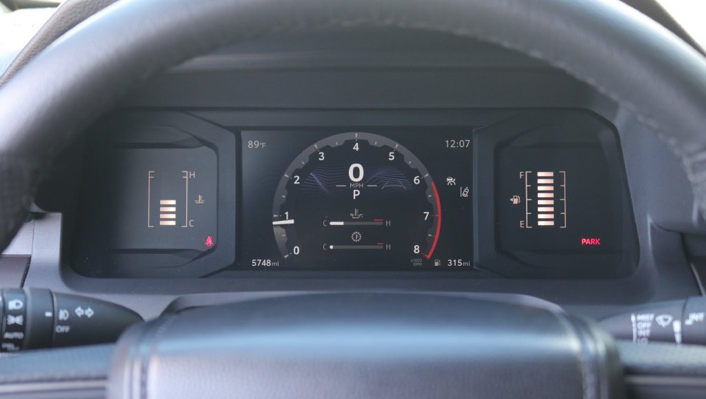 Certified 2025 Toyota Tacoma SR5 AWD/4WD image 20