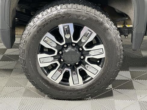 Used 2024 GMC Sierra 3500 Denali w/ Denali Reserve Package image 24