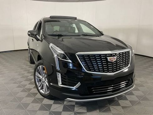 Used 2024 Cadillac XT5 Premium Luxury w/ Technology Package FWD image 7