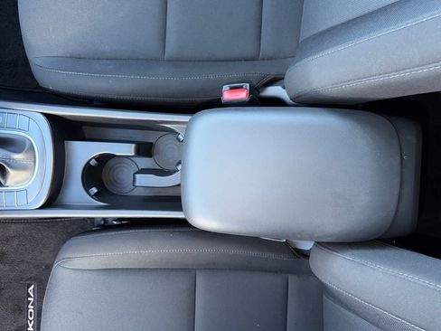 Used 2025 Hyundai Kona SEL image 29