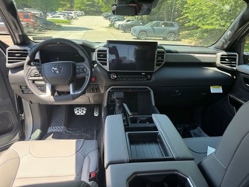 New 2026 Toyota Tundra Limited AWD/4WD image 4