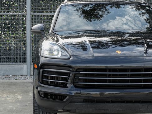 Used 2019 Porsche Cayenne S image 41