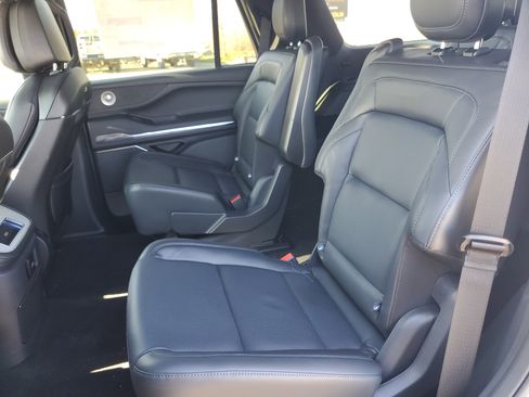 New 2025 Lincoln Navigator Reserve w/ Jet Appearance Package image 30