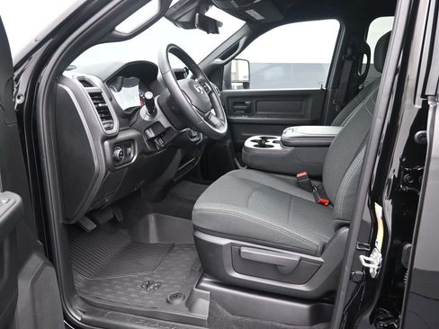 New 2026 RAM 3500 Tradesman image 17