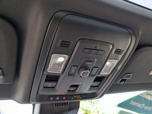 Used 2023 Chevrolet Suburban Z71 w/ Off-Road Capability Package image 27