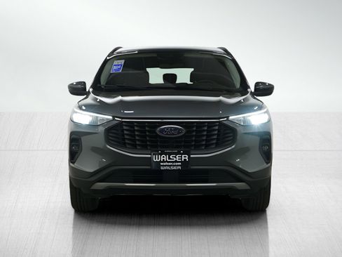 Used 2024 Ford Escape SE image 9