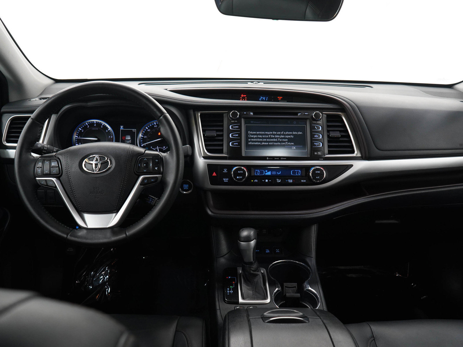 Used 2019 Toyota Highlander XLE AWD/4WD image 17