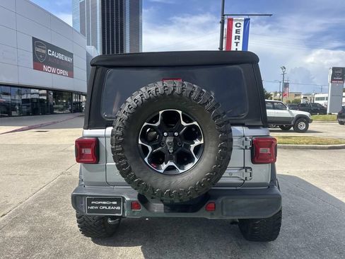 Used 2018 Jeep Wrangler Unlimited Sport S AWD/4WD image 6
