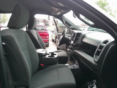 Used 2021 RAM 3500 Tradesman image 9