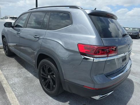 Used 2022 Volkswagen Atlas SE image 4