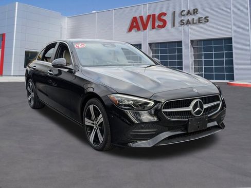 Used 2025 Mercedes-Benz C 300 4MATIC Sedan image 3