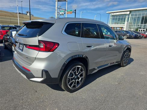 Used 2025 BMW X1 xDrive28i image 3