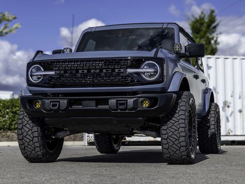 New 2025 Ford Bronco Badlands image 8
