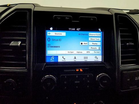 Used 2017 Ford F150 XLT w/ Equipment Group 302A Luxury image 19