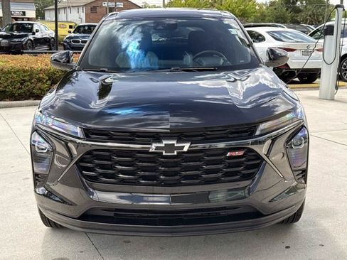 Used 2024 Chevrolet Trax RS w/ Driver Confidence Package FWD image 8