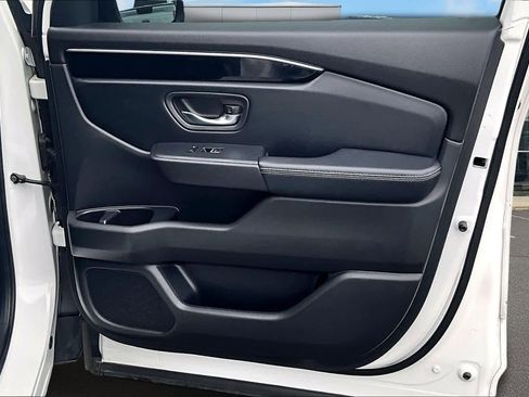 Used 2023 Honda Pilot Touring image 29