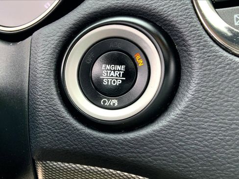 Used 2020 Dodge Durango GT RWD image 32