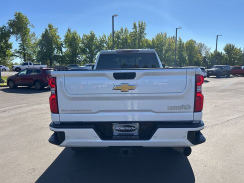 Used 2022 Chevrolet Silverado 3500 High Country w/ Z71 Off-Road Package image 5
