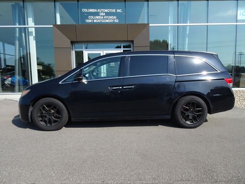 Used 2016 Honda Odyssey Touring image 2