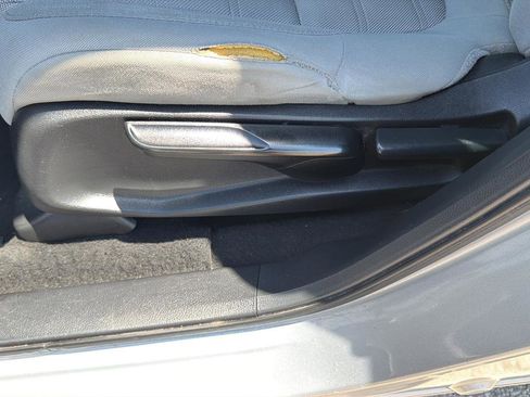 Used 2018 Honda CR-V LX image 20