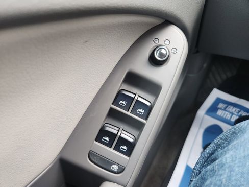 Used 2010 Audi A4 2.0T Premium Plus AWD/4WD image 20