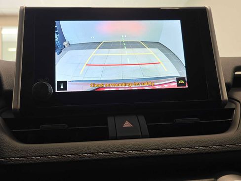 Certified 2025 Toyota RAV4 XLE w/ Convenience Package AWD/4WD image 13