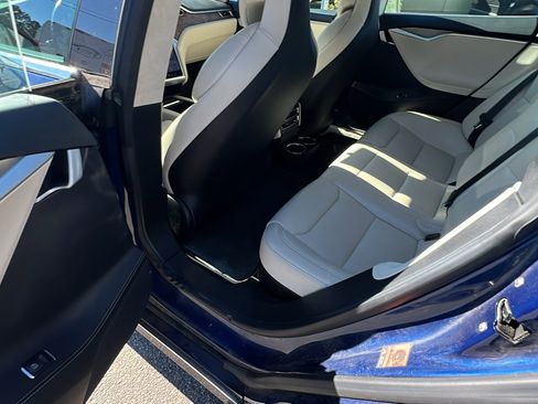 Used 2017 Tesla Model S 100D image 24