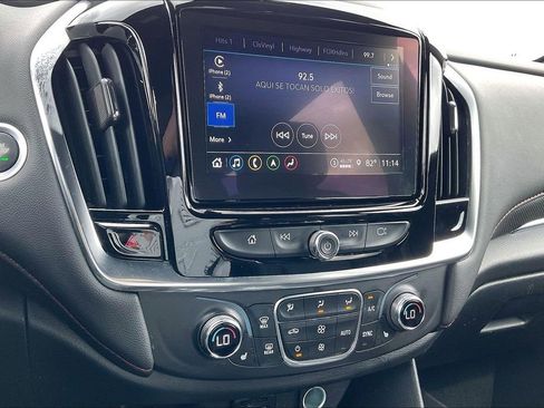 Used 2023 Chevrolet Traverse RS FWD image 26