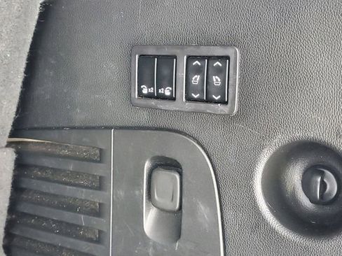 Used 2018 Chevrolet Tahoe Premier image 9