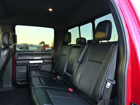 Used 2020 Ford F250 Lariat image 9