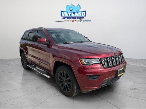 Used 2020 Jeep Grand Cherokee Altitude AWD/4WD image 7