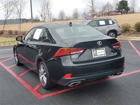 Used 2019 Lexus IS 300 image 6