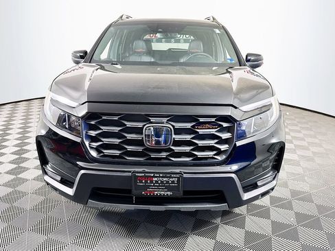 Used 2022 Honda Passport TrailSport image 2