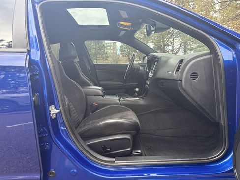 Used 2018 Dodge Charger R/T image 31