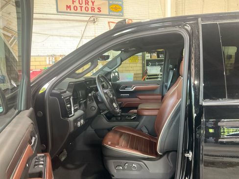 Used 2024 GMC Sierra 1500 Denali Ultimate AWD/4WD image 16