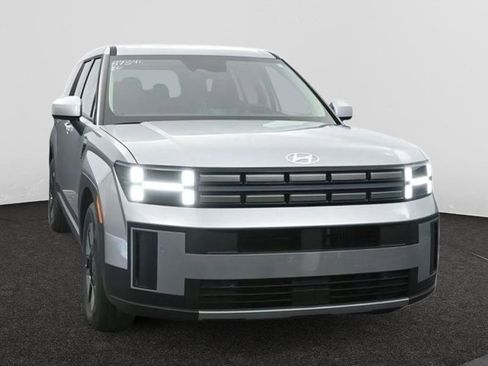 Used 2026 Hyundai Santa Fe SE image 1