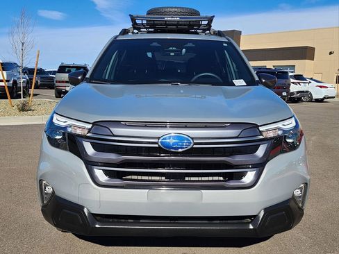 Used 2025 Subaru Forester Premium w/ Convenience Package #2 image 8