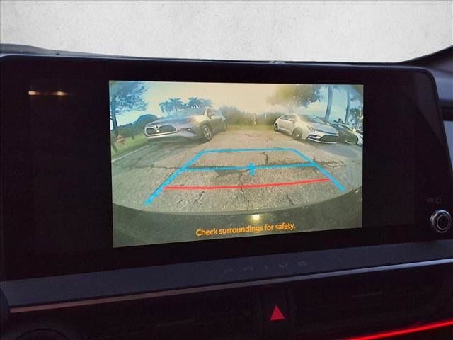 Used 2026 Toyota Prius Plug-In Hybrid FWD image 14