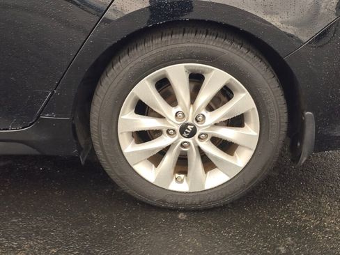 Used 2018 Kia Optima LX w/ 17" Alloy Wheels Package image 9