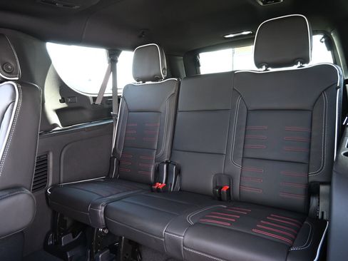 Used 2026 GMC Yukon XL AT4 Ultimate AWD/4WD image 21