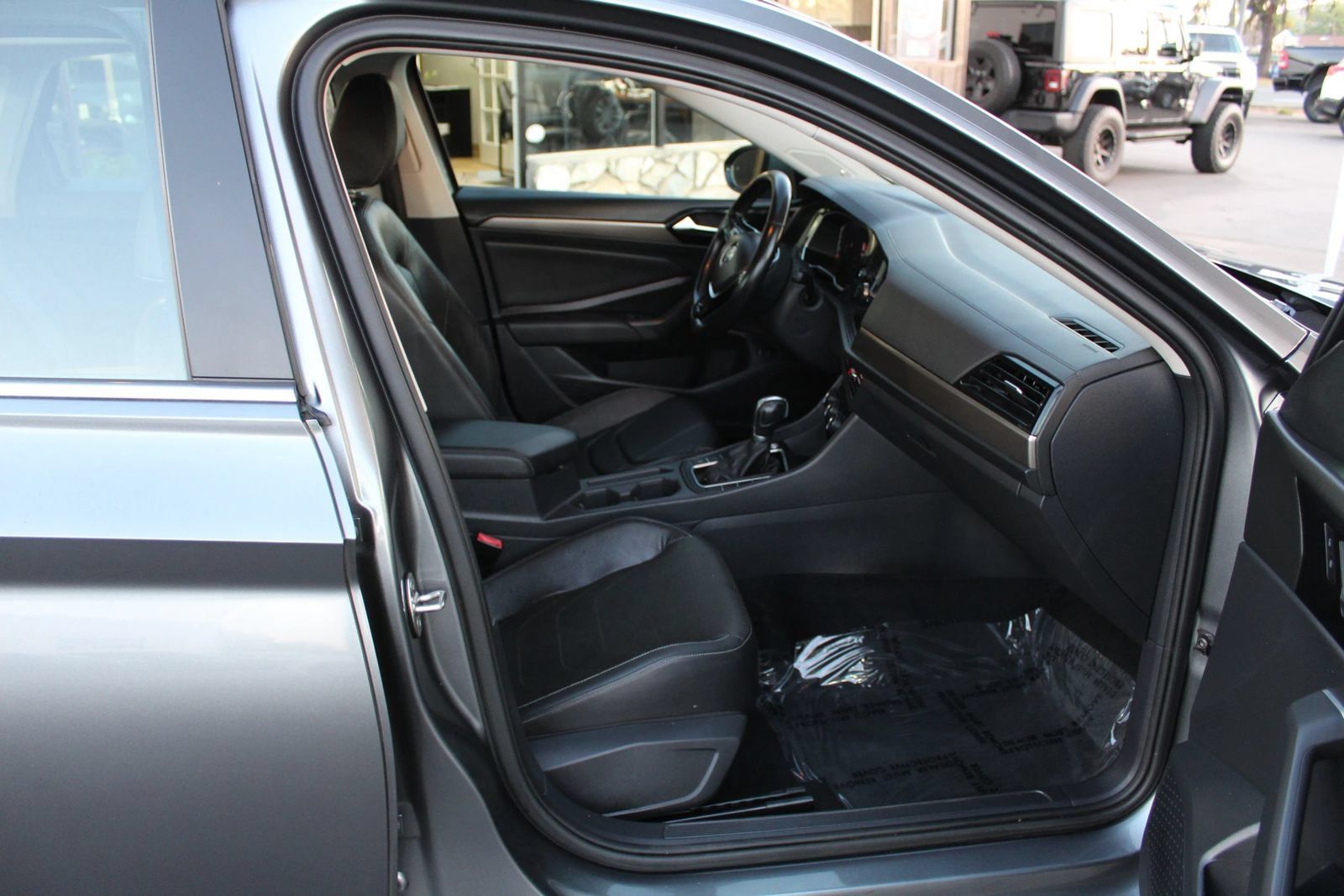 Used 2019 Volkswagen Jetta SEL Premium FWD image 10