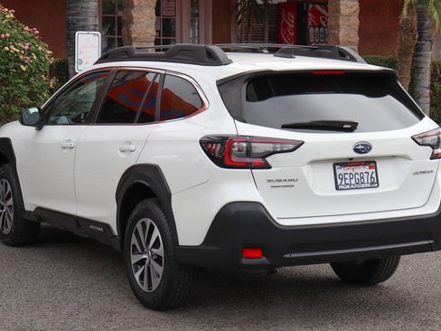Used 2023 Subaru Outback Premium image 6