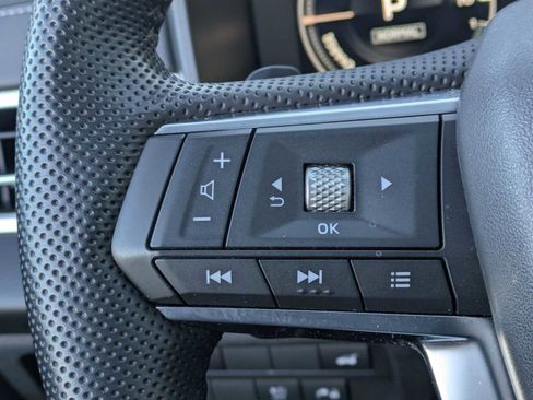 Used 2023 Mitsubishi Outlander SE image 24